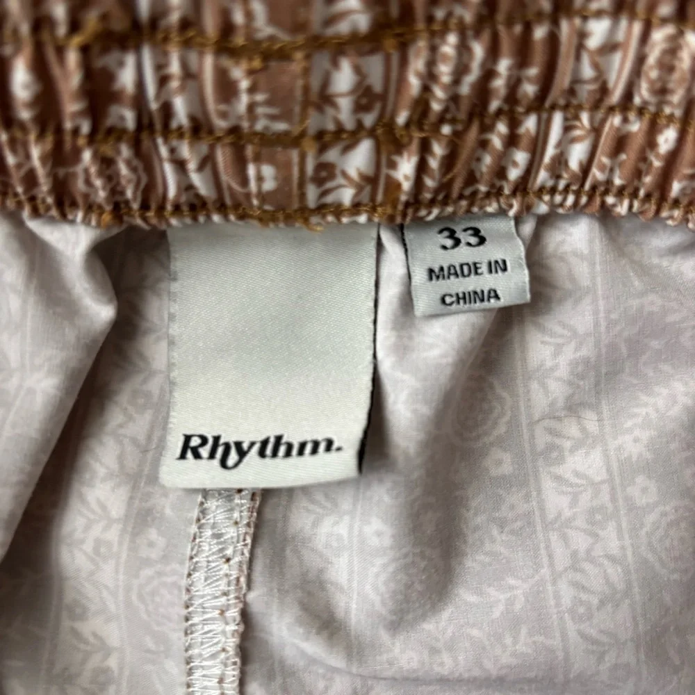Rhythm Men’s 8” Paisley Swim Trunks Size 33 Unlined